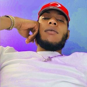 Meet your Posher, Keniel